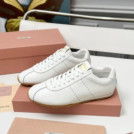 ミュウミュウ カジュアルシューズ