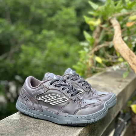 バレンシアガ カジュアルシューズ