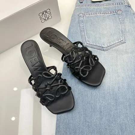 ロエベ スリッパ