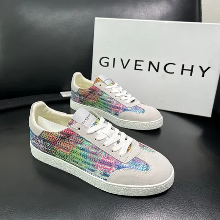 ジバンシィ カジュアルシューズ