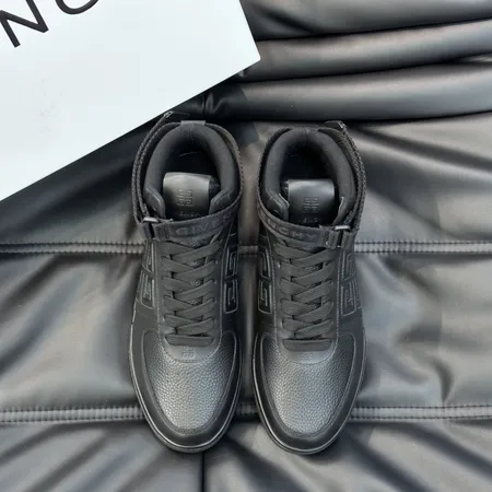 ジバンシィ カジュアルシューズ