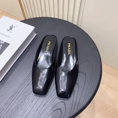 プラダ スリッパ