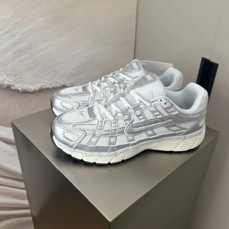 ナイキ スニーカー