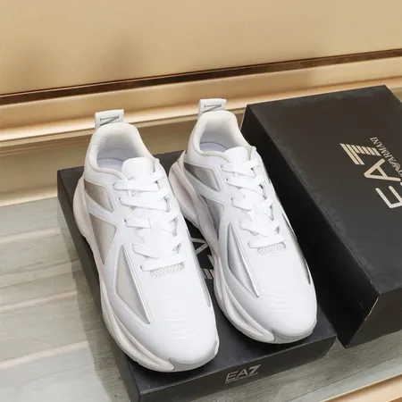 アルマーニ スニーカー