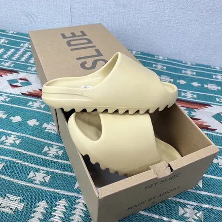 アディダス スリッパ