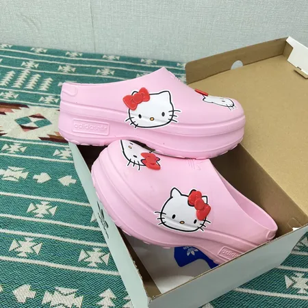 アディダス スリッパ