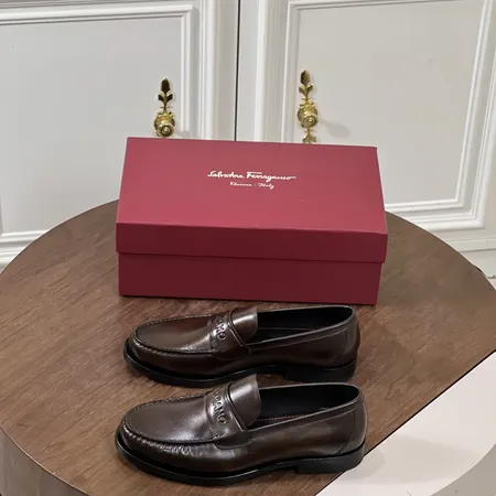 フェラガモ ビジネスシューズ