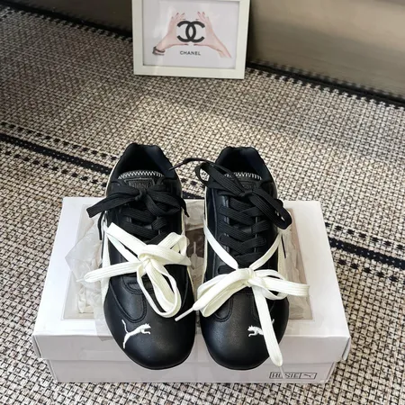 プーマ カジュアルシューズ