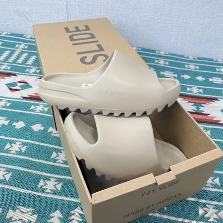 アディダス スリッパ