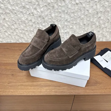 セリーヌ カジュアルシューズ