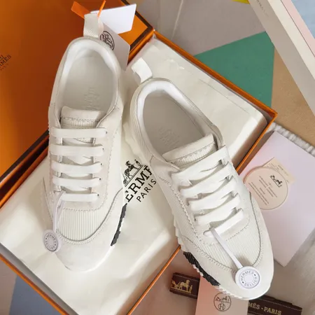 エルメス カジュアルシューズ