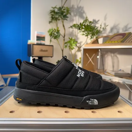 ノースフェイス カジュアルシューズ