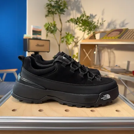 ノースフェイス カジュアルシューズ