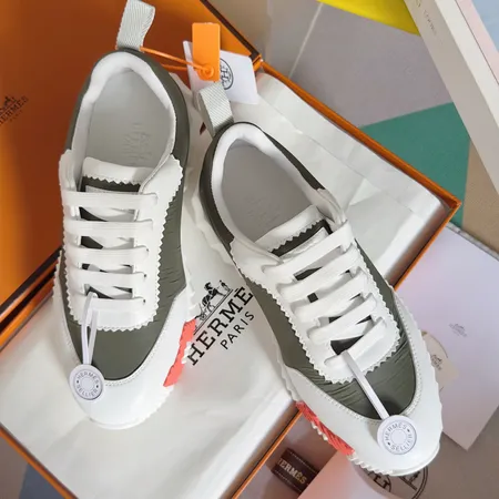 エルメス カジュアルシューズ