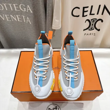 エルメス スニーカー