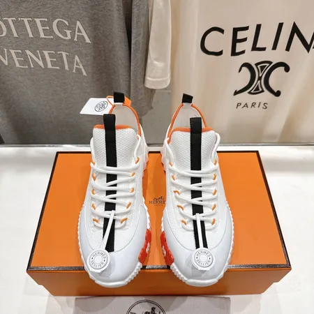 エルメス スニーカー