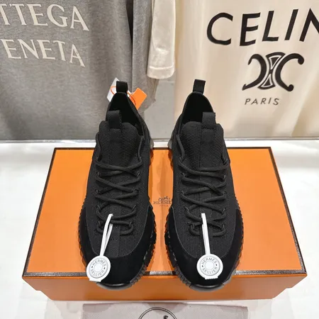 エルメス スニーカー