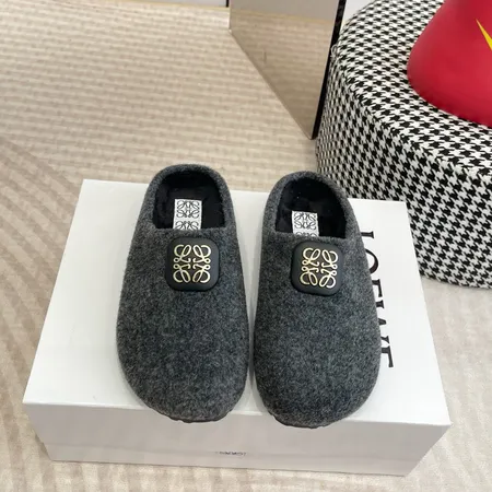 ロエベ スリッパ