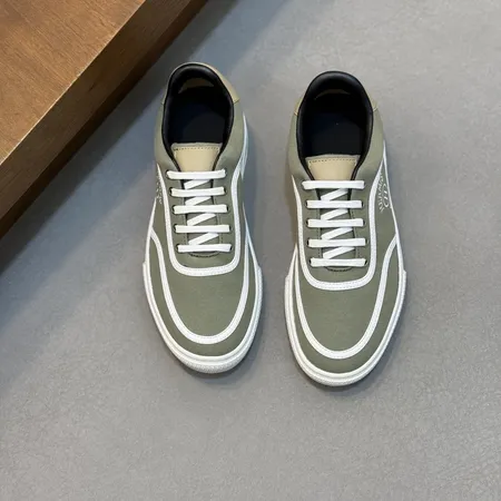 エルメス カジュアルシューズ