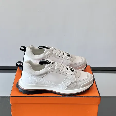 エルメス スニーカー