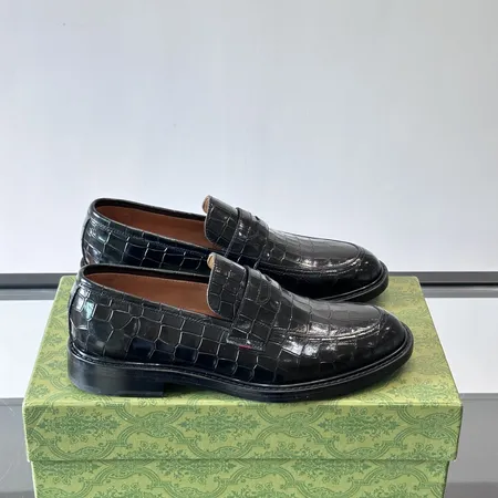 グッチ ビジネスシューズ