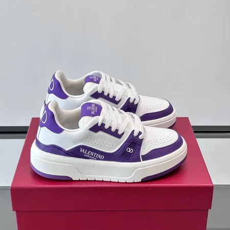 ヴァレンティノ カジュアルシューズ