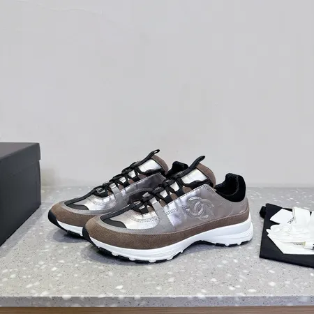 シャネル カジュアルシューズ