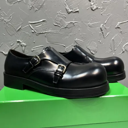 ボッテガ ヴェネタ ビジネスシューズ