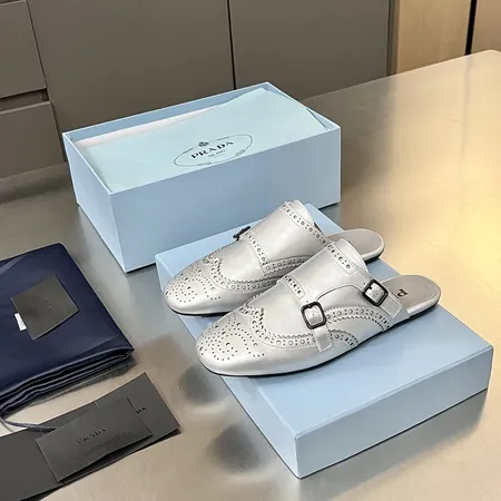 プラダ スリッパ