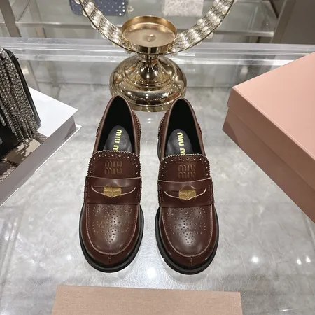 ミュウミュウ ビジネスシューズ