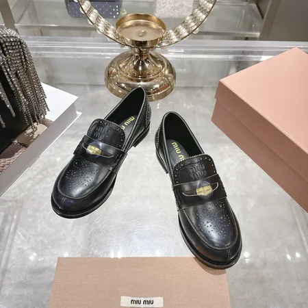ミュウミュウ ビジネスシューズ