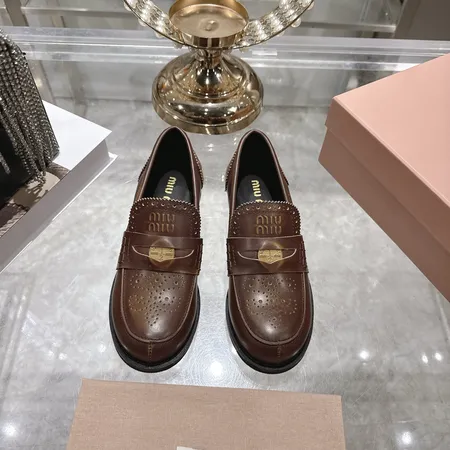 ミュウミュウ ビジネスシューズ