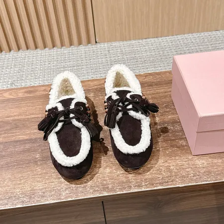 ミュウミュウ カジュアルシューズ