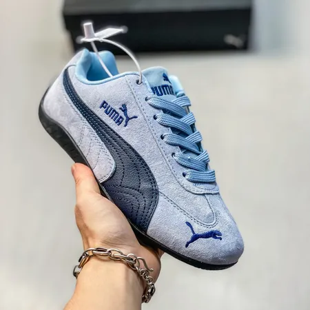 プーマ カジュアルシューズ