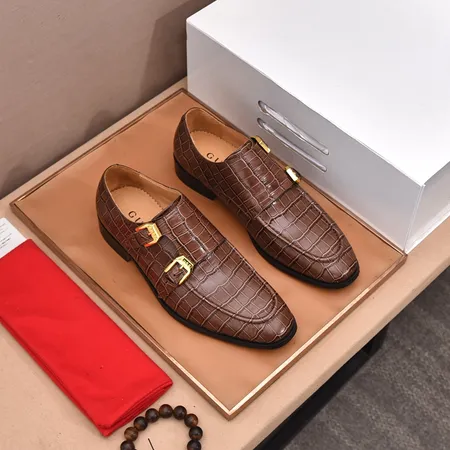 グッチ ビジネスシューズ