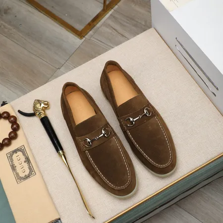 グッチ ビジネスシューズ