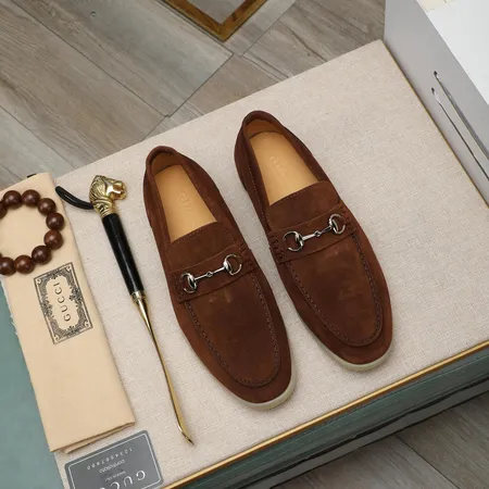 グッチ ビジネスシューズ