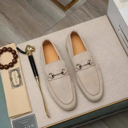 グッチ ビジネスシューズ