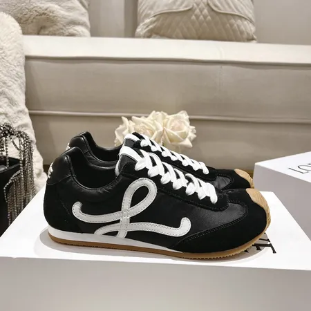 ロエベ カジュアルシューズ