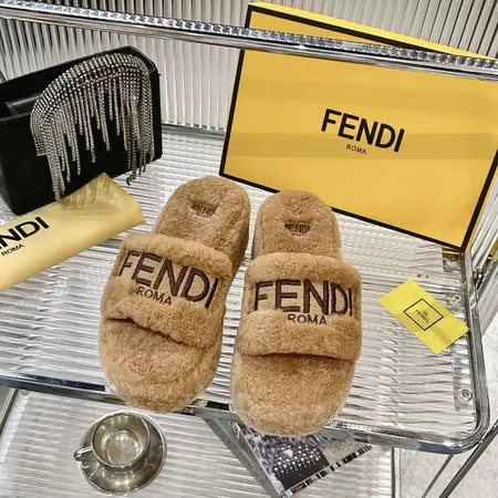 フェンディ スリッパ