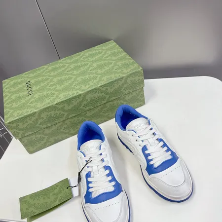 グッチ カジュアルシューズ