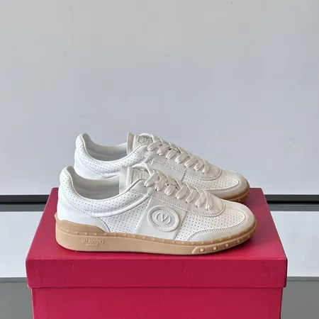 ヴァレンティノ カジュアルシューズ