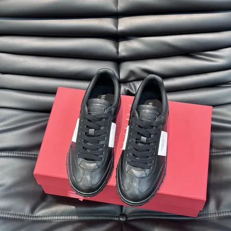 ヴァレンティノ カジュアルシューズ