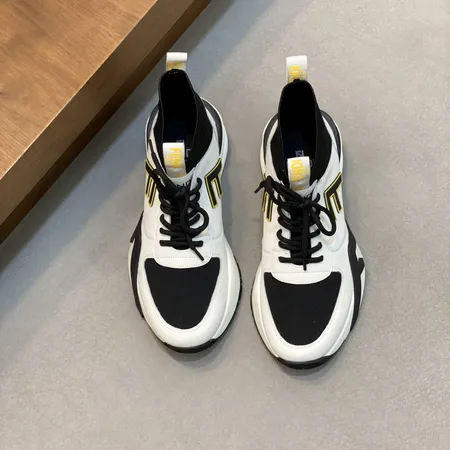 フェンディ スニーカー