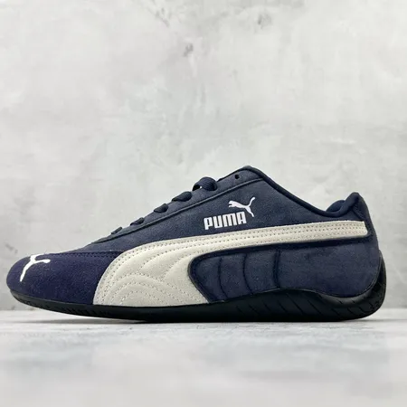 プーマ スニーカー