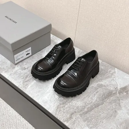 バレンシアガ ビジネスシューズ