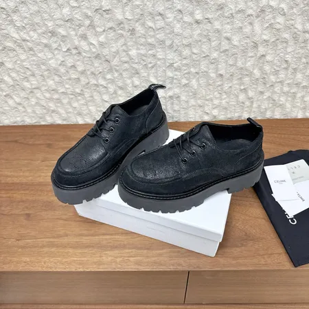 セリーヌ カジュアルシューズ