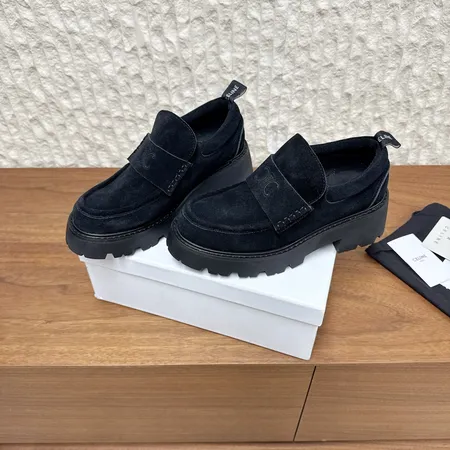 セリーヌ カジュアルシューズ