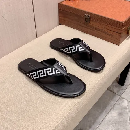 ヴェルサーチ スリッパ