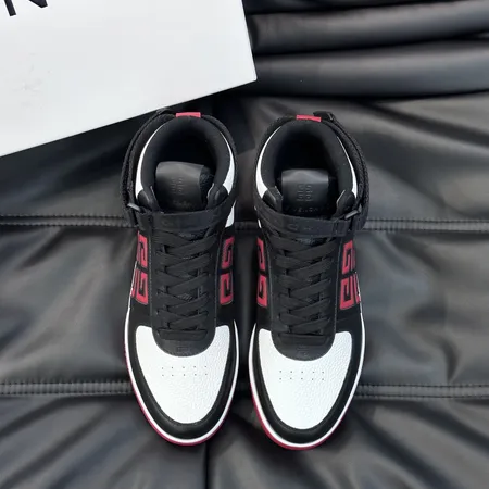 ジバンシィ カジュアルシューズ